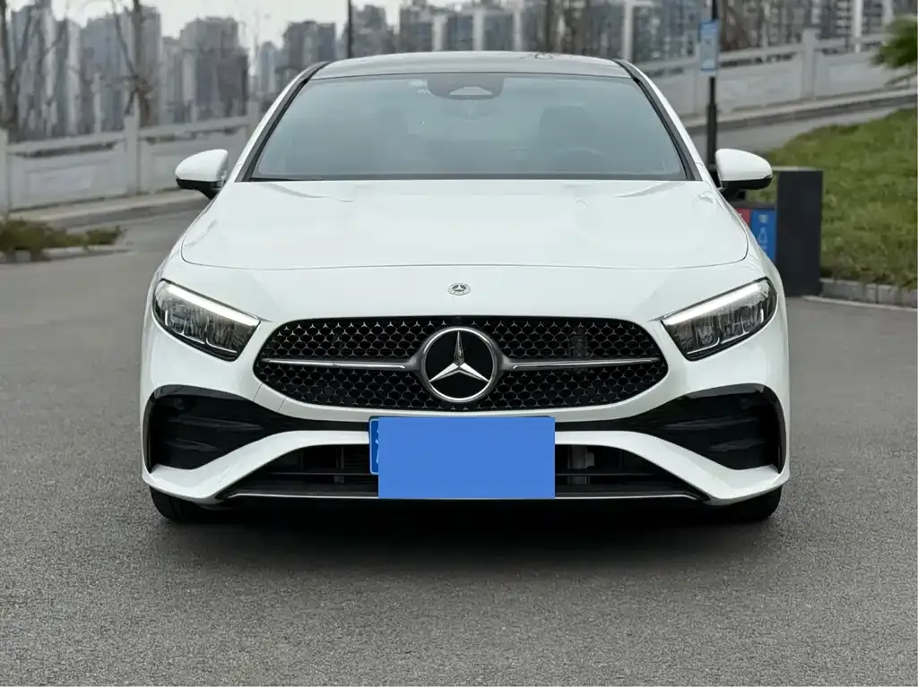 Mercedes-Benz A-Class 2024 из CN, фото 4