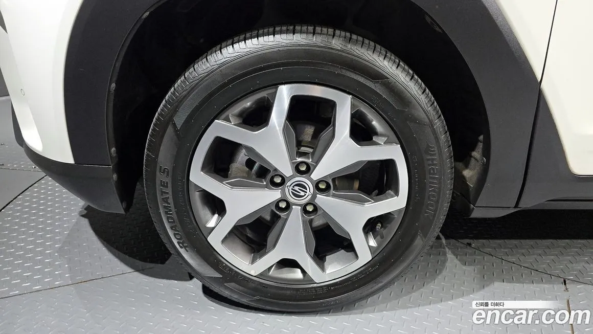 KG Mobility (Ssangyong) Torres — фото 3