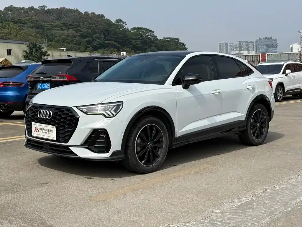 Audi Q3 Sportback 2022 из CN, фото 1