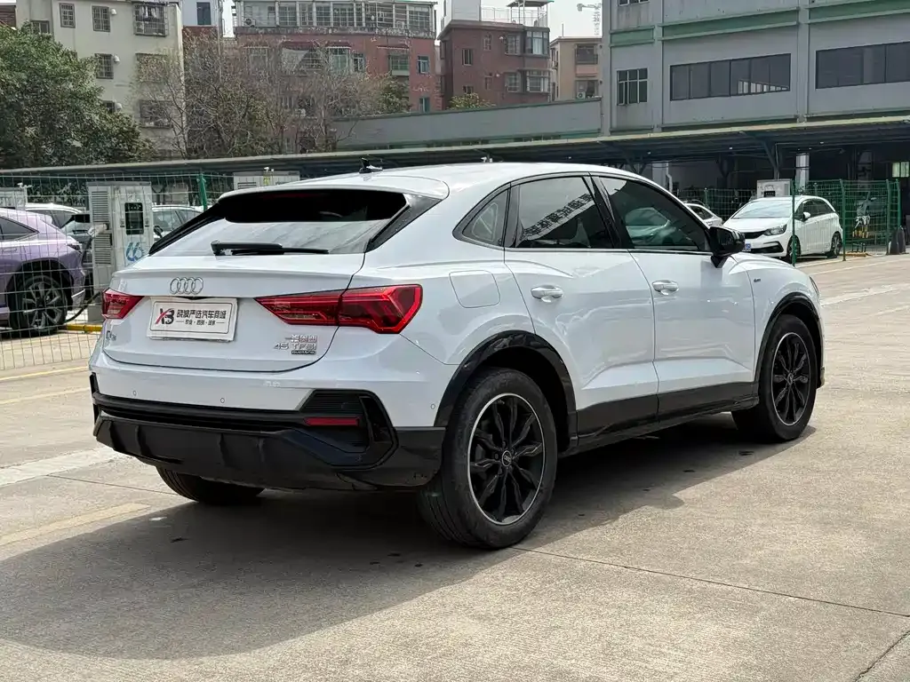 Audi Q3 Sportback 2022 из CN, фото 7