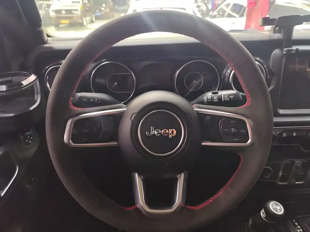 Jeep Wrangler 2023 из CN, фото 2