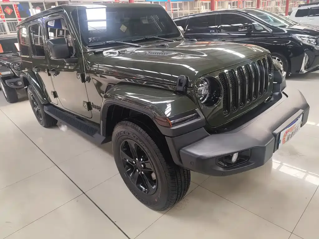 Jeep Wrangler 2023 из CN, фото 3
