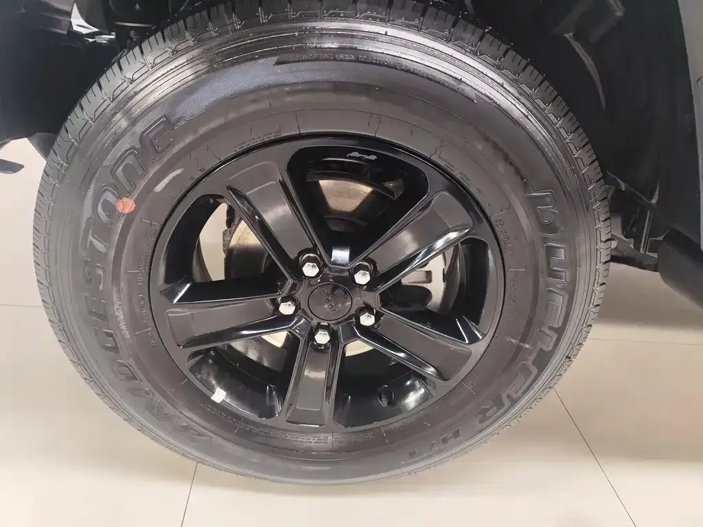 Jeep Wrangler 2023 из CN, фото 7