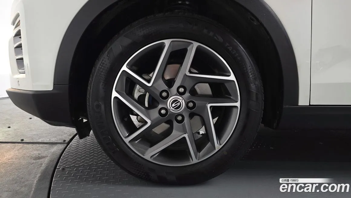 KG Mobility (Ssangyong) TIBOLI 2023 из KR, фото 4