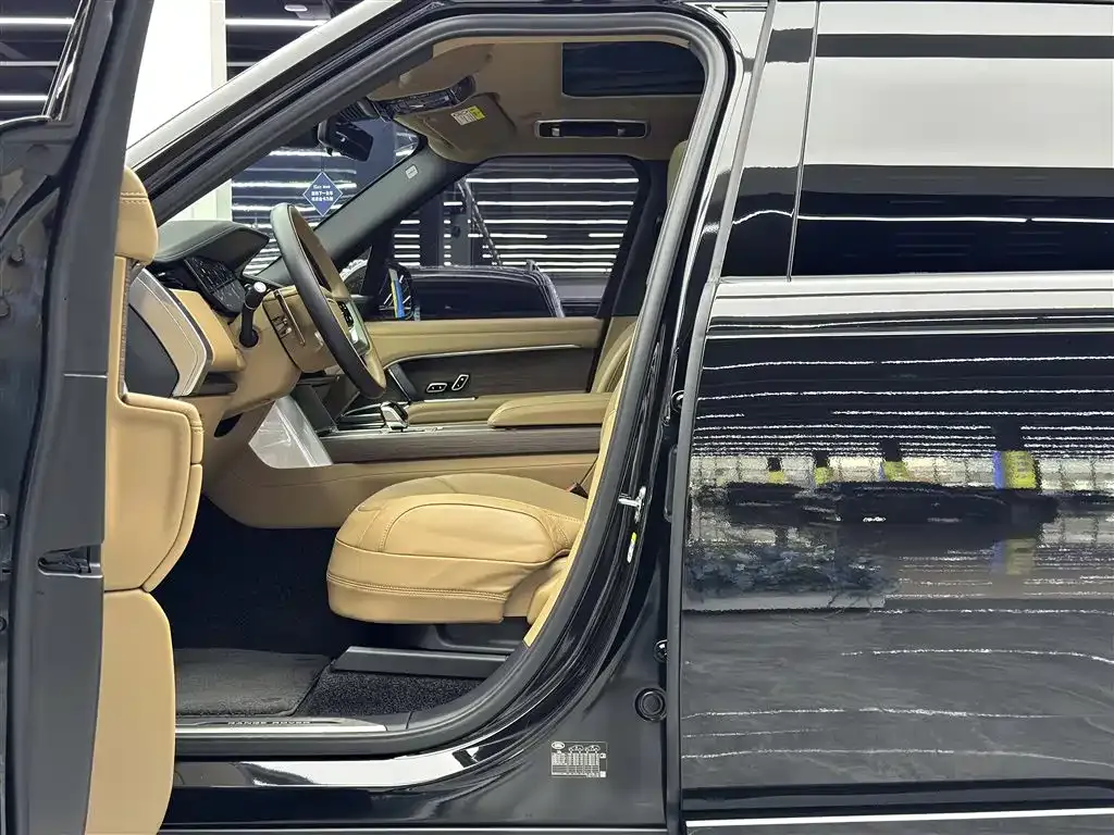 Land Rover Range Rover 2025 из CN, фото 2