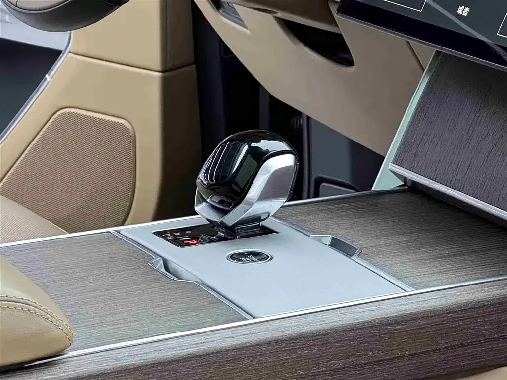 Land Rover Range Rover 2025 из CN, фото 10