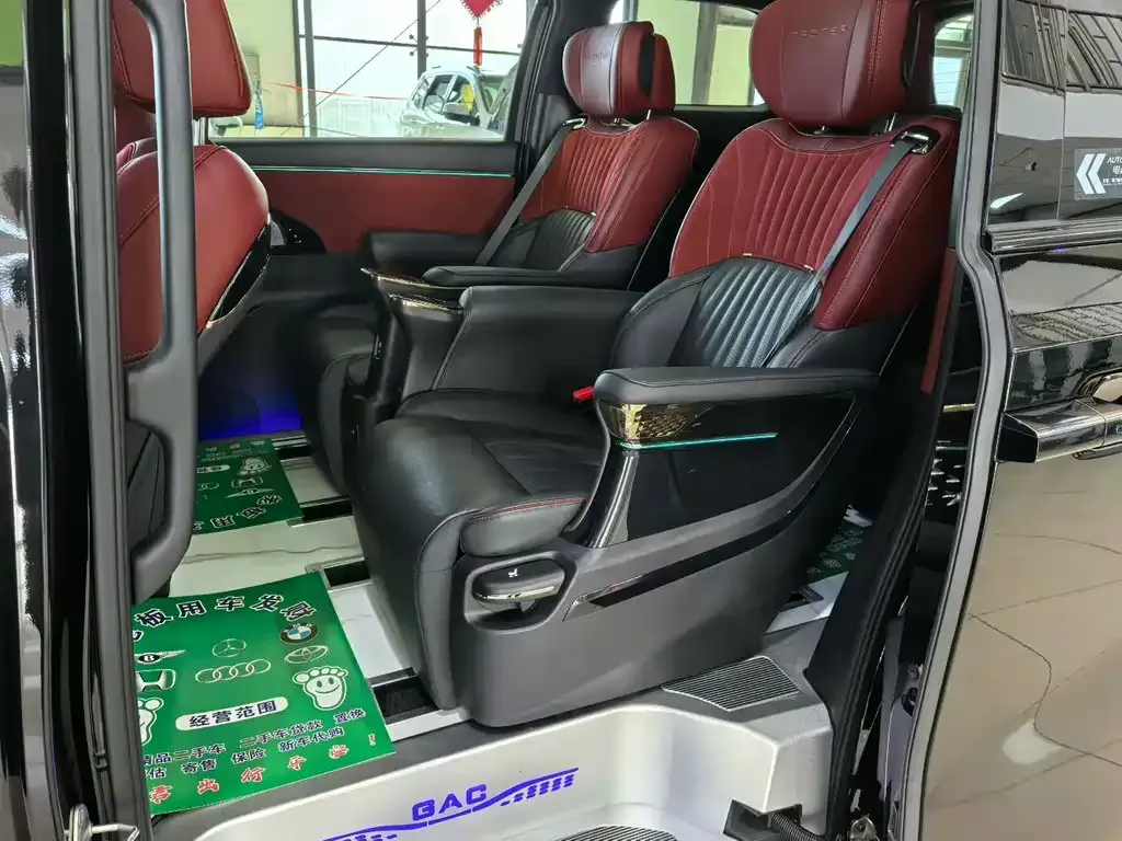 GAC Motor Trumpchi M8 — фото 10