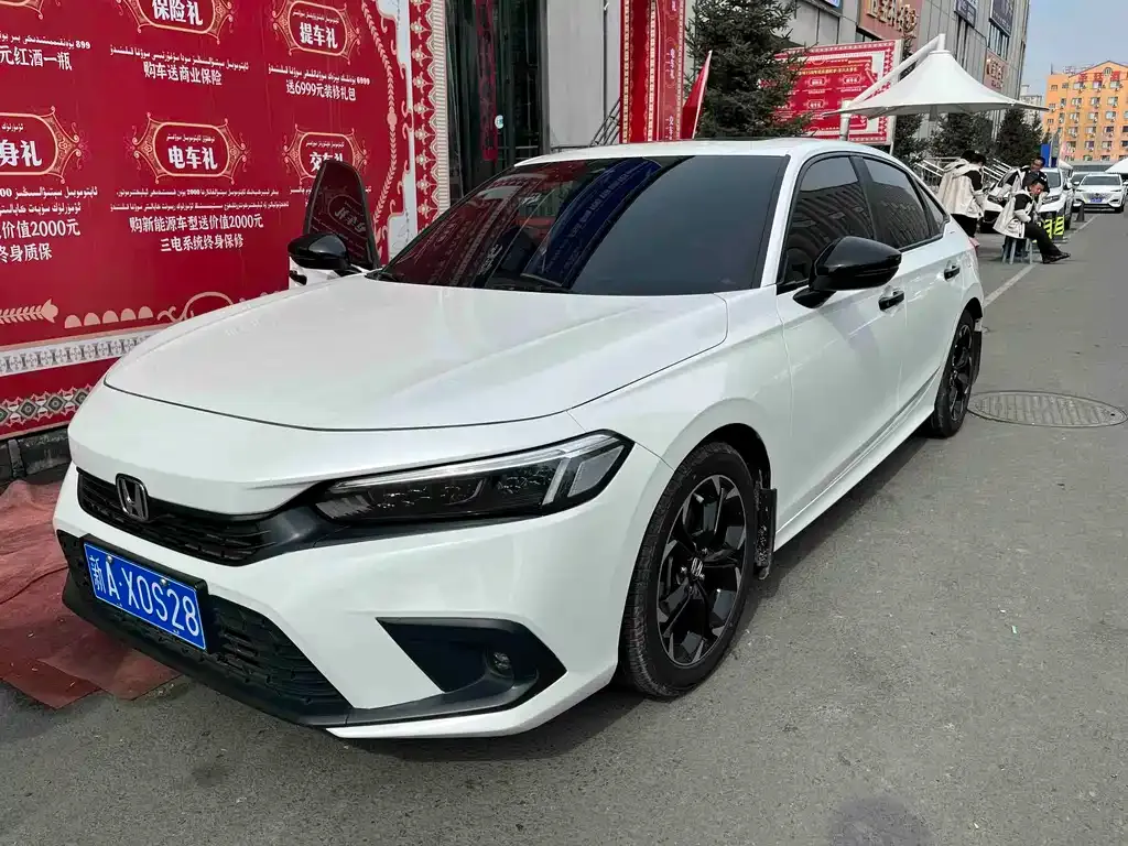 Honda Civic — фото 1