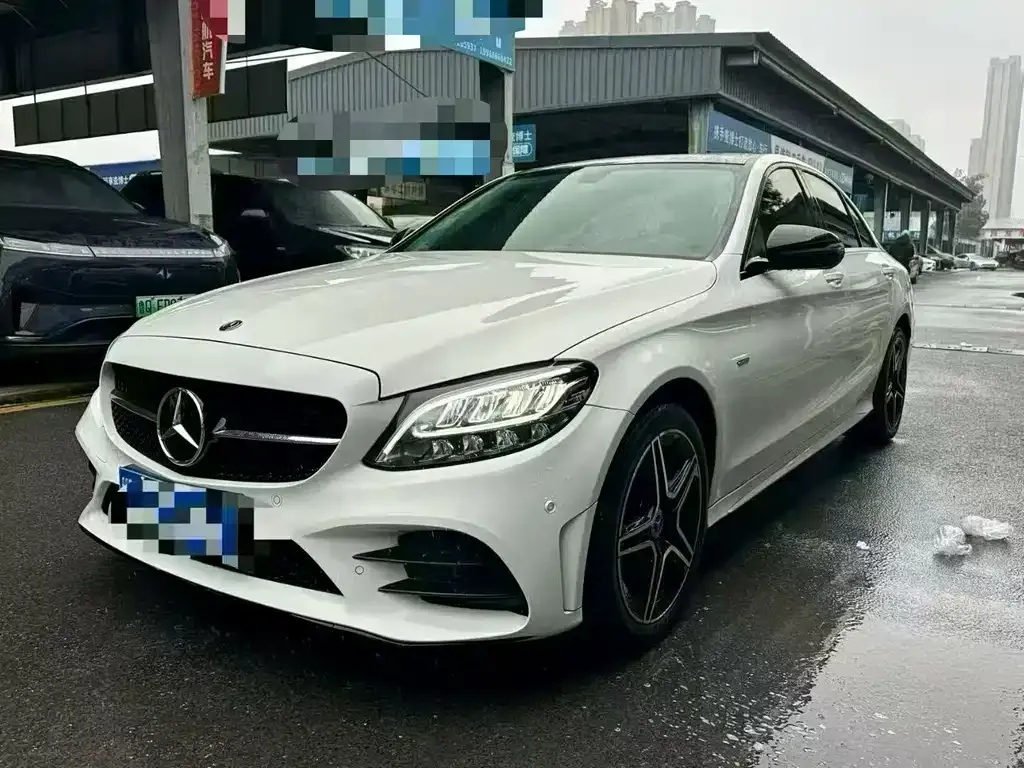 Mercedes-Benz C-Class — фото 1