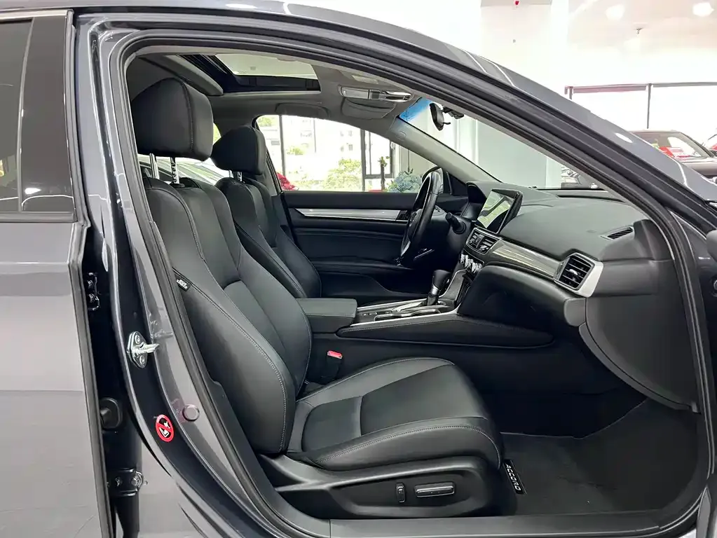 Honda Accord 2022 из CN, фото 5