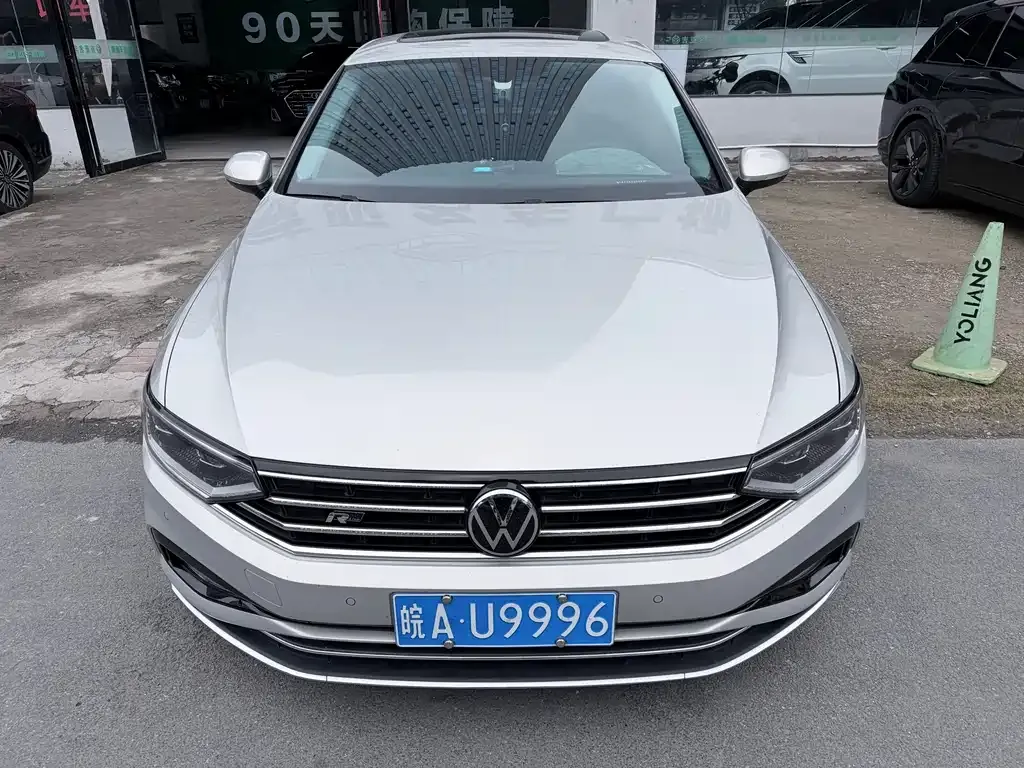 Volkswagen Magotan 2022 из CN, фото 2
