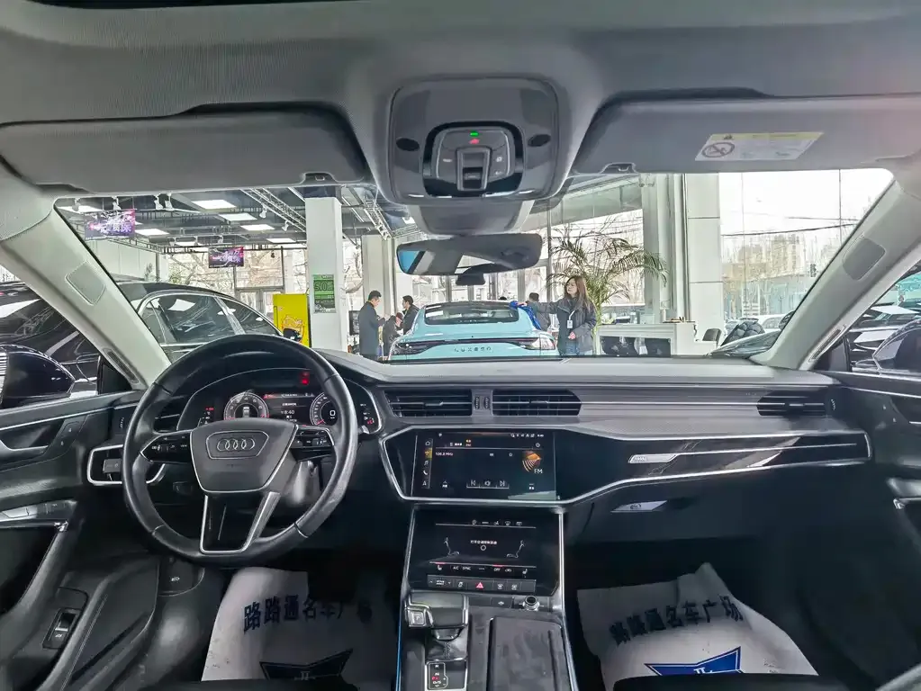 Audi A7 2021 из CN, фото 7