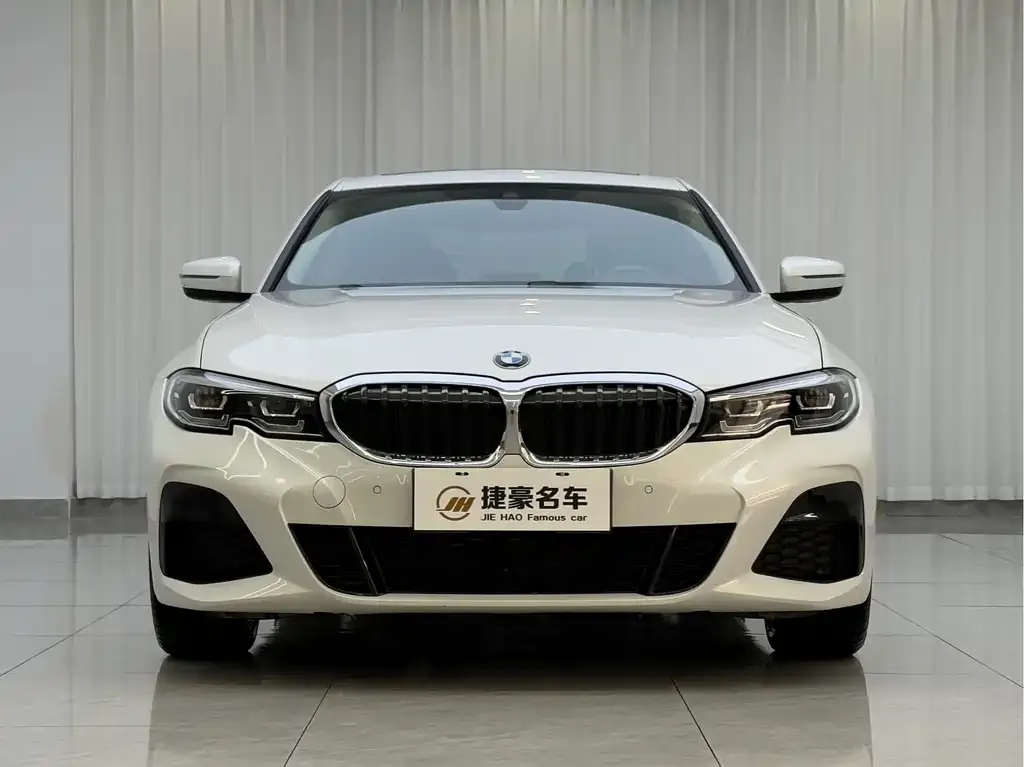 BMW 3 Series 2022 из CN, фото 2