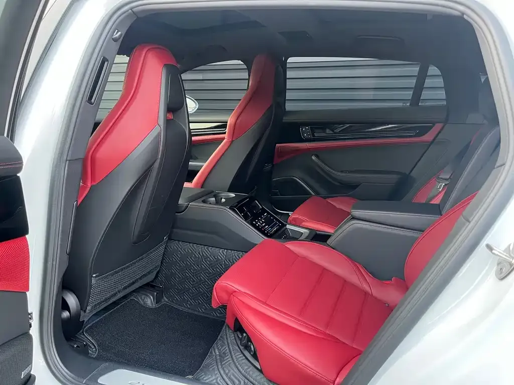 Porsche Panamera 2024 из CN, фото 4