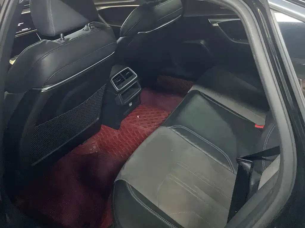 Audi A6L 2021 из CN, фото 2