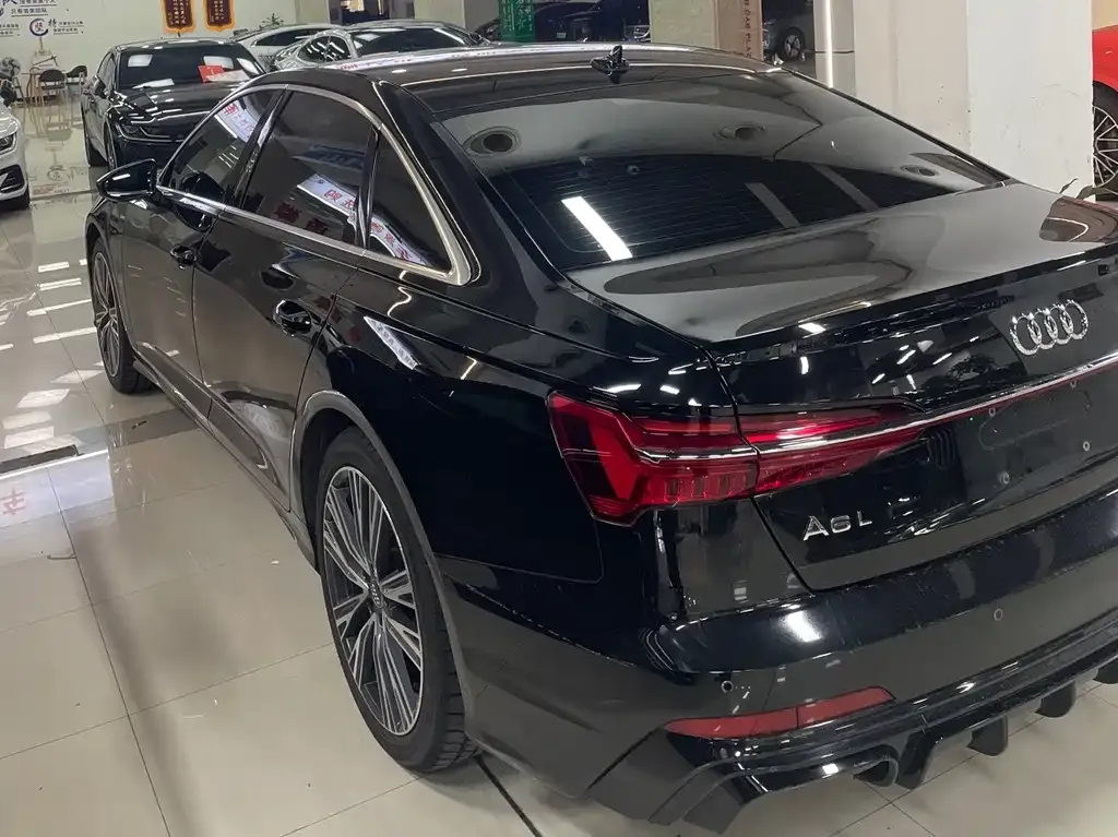 Audi A6L 2021 из CN, фото 10