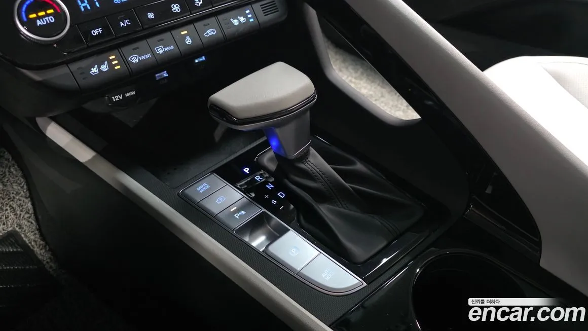 Hyundai AVANTE — фото 9
