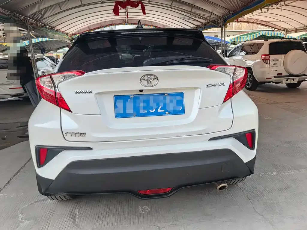 Toyota C-HR — фото 6