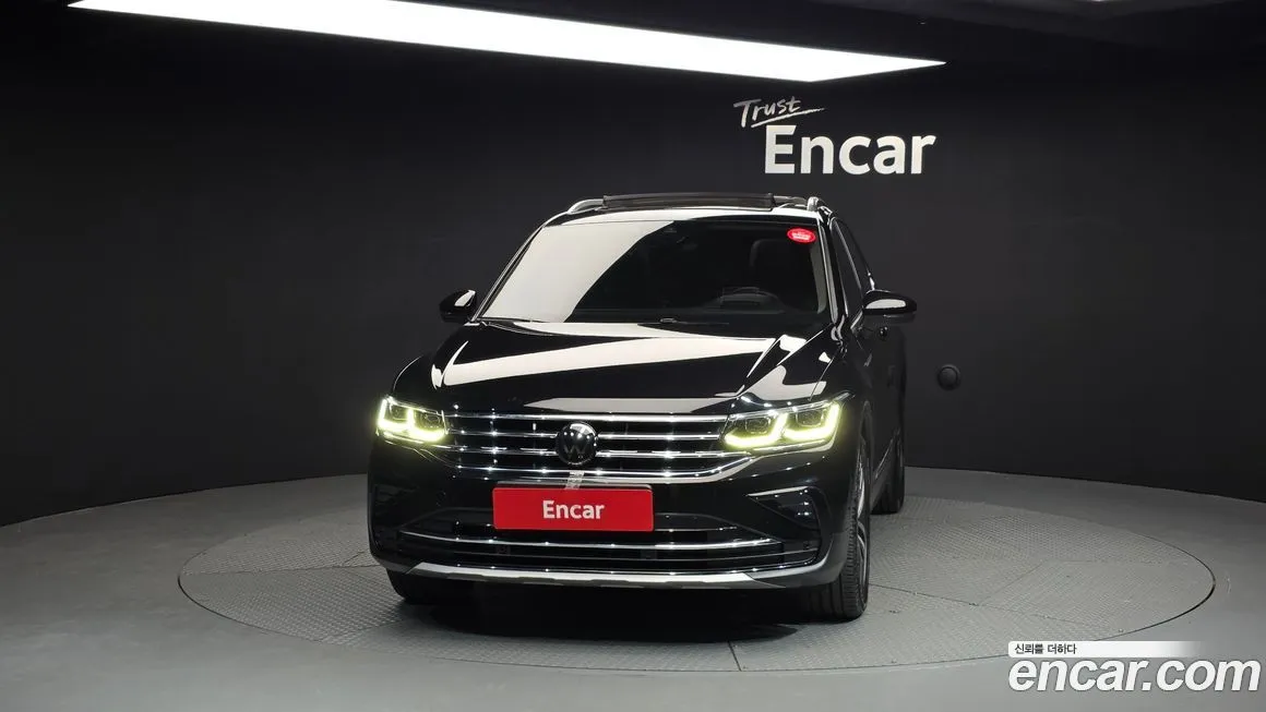 Volkswagen Tiguan — фото 8