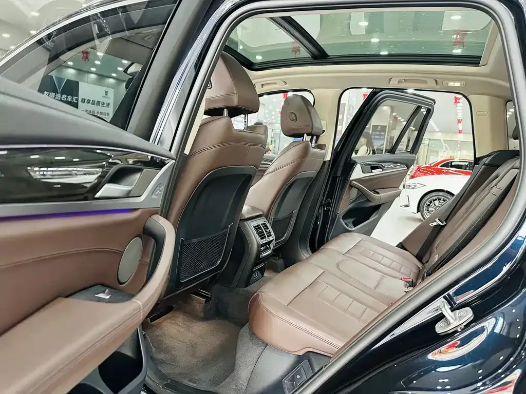 BMW X3 2021 из CN, фото 7