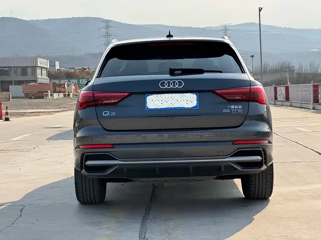 Audi Q3 — фото 9
