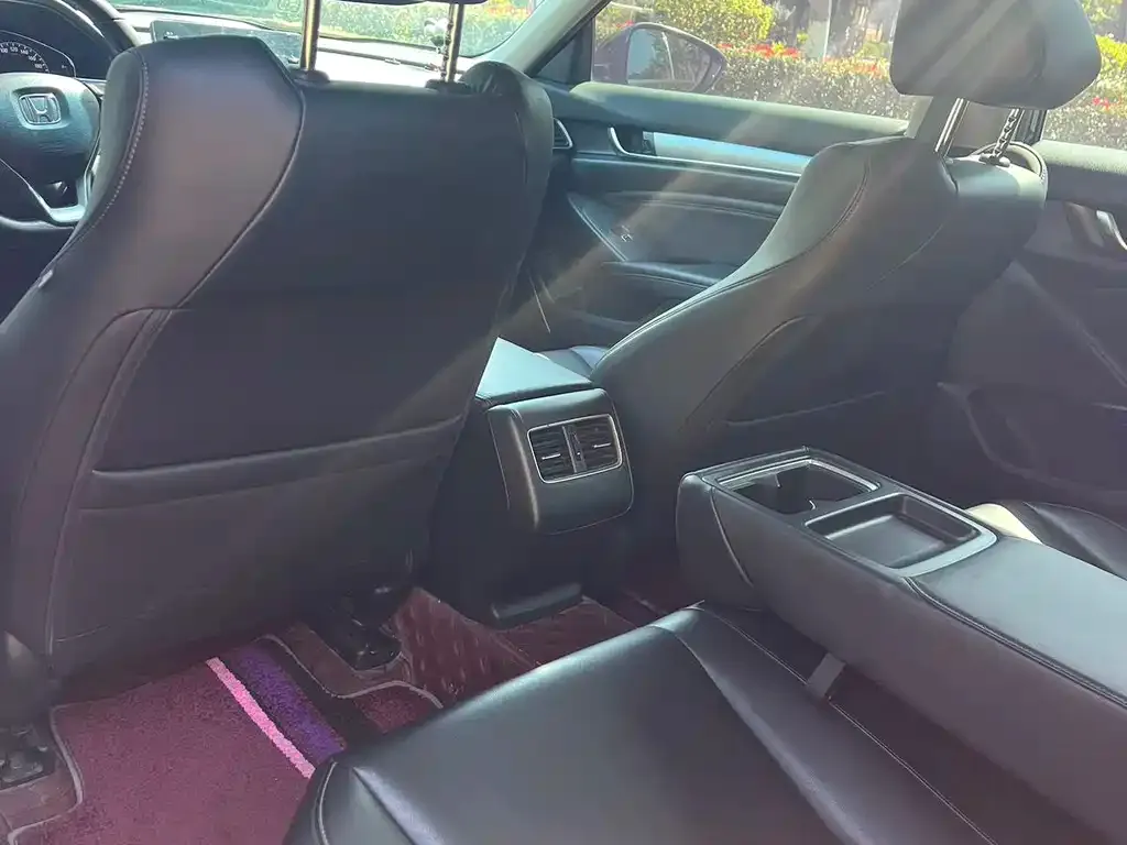 Honda Accord — фото 2