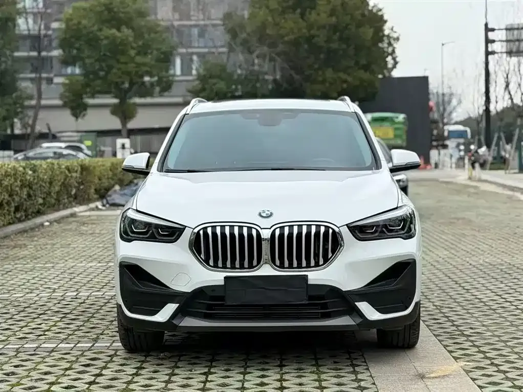 BMW X1 — фото 4