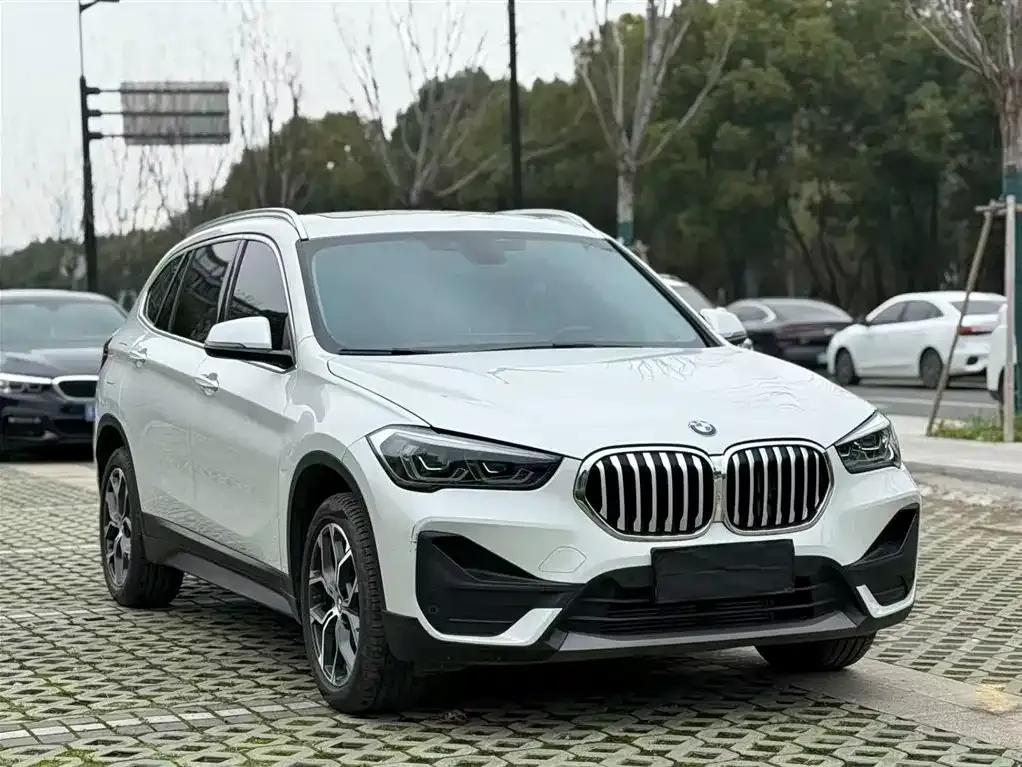 BMW X1 — фото 7