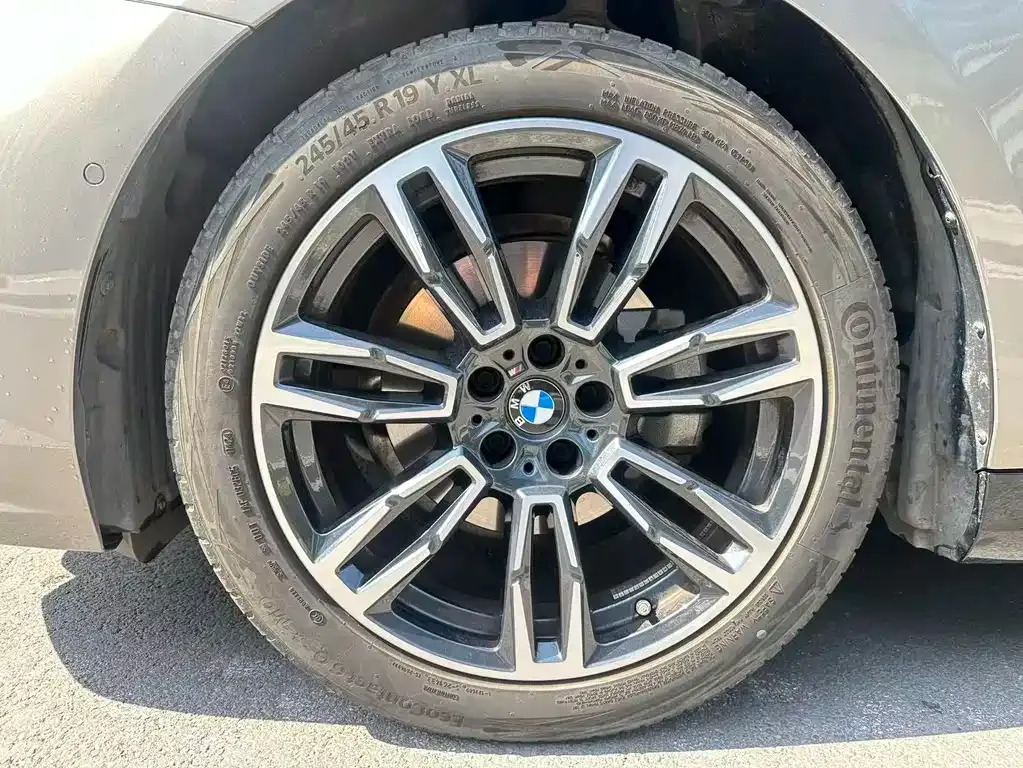 BMW 5 Series (Import) — фото 9