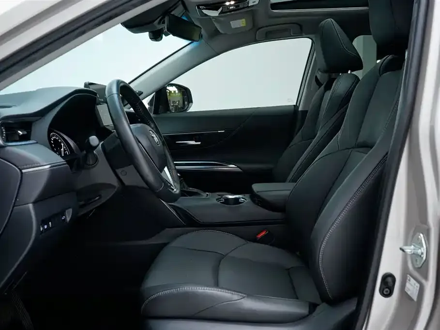 Toyota Venza 2022 из CN, фото 7