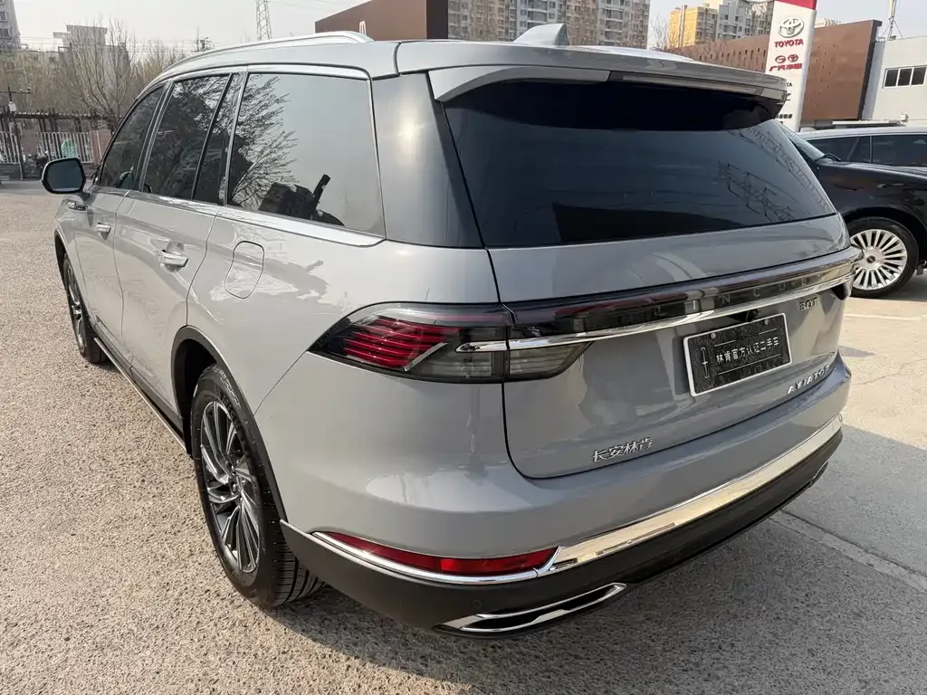 Lincoln Aviator 2025 из CN, фото 10