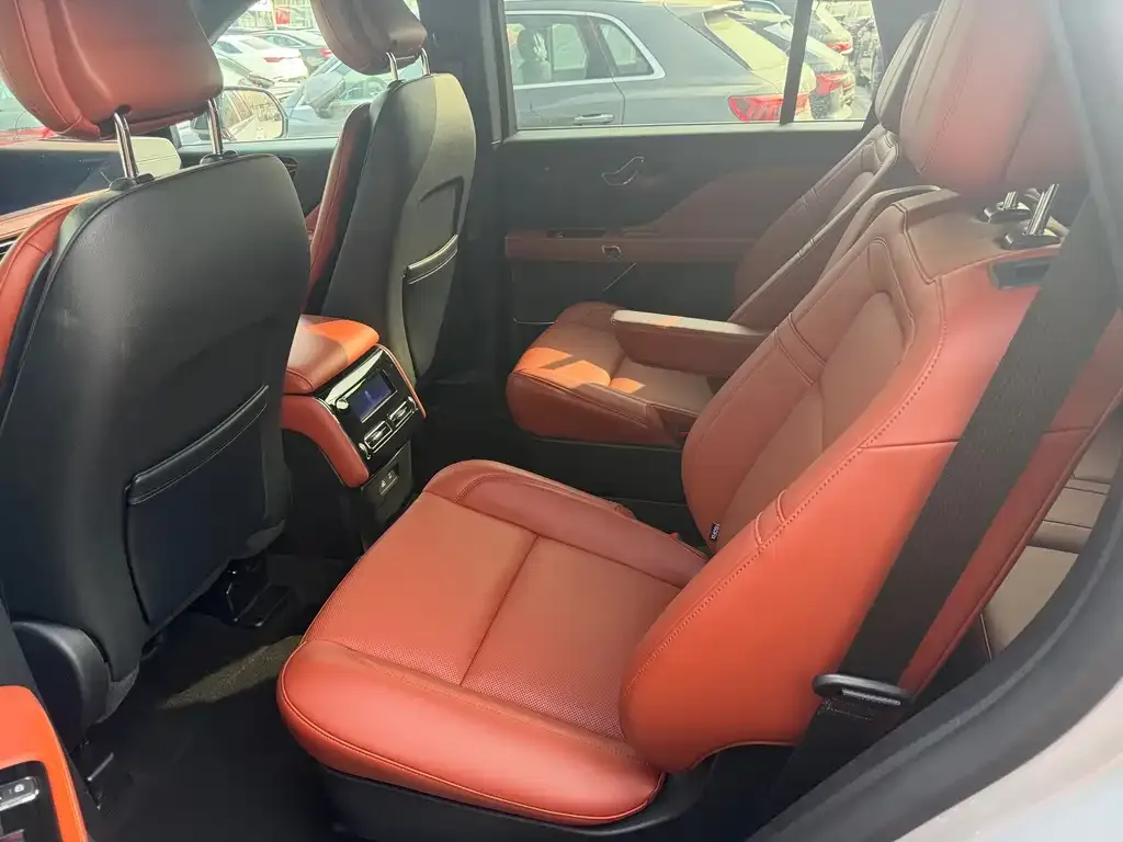 Lincoln Aviator 2025 из CN, фото 5