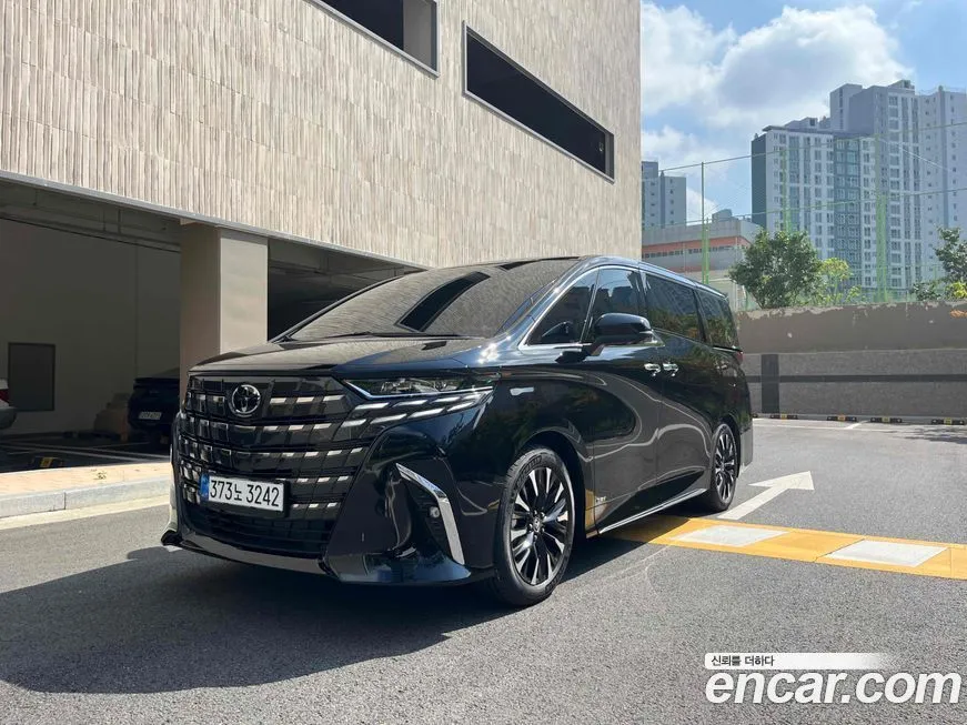Toyota Alphard AWD