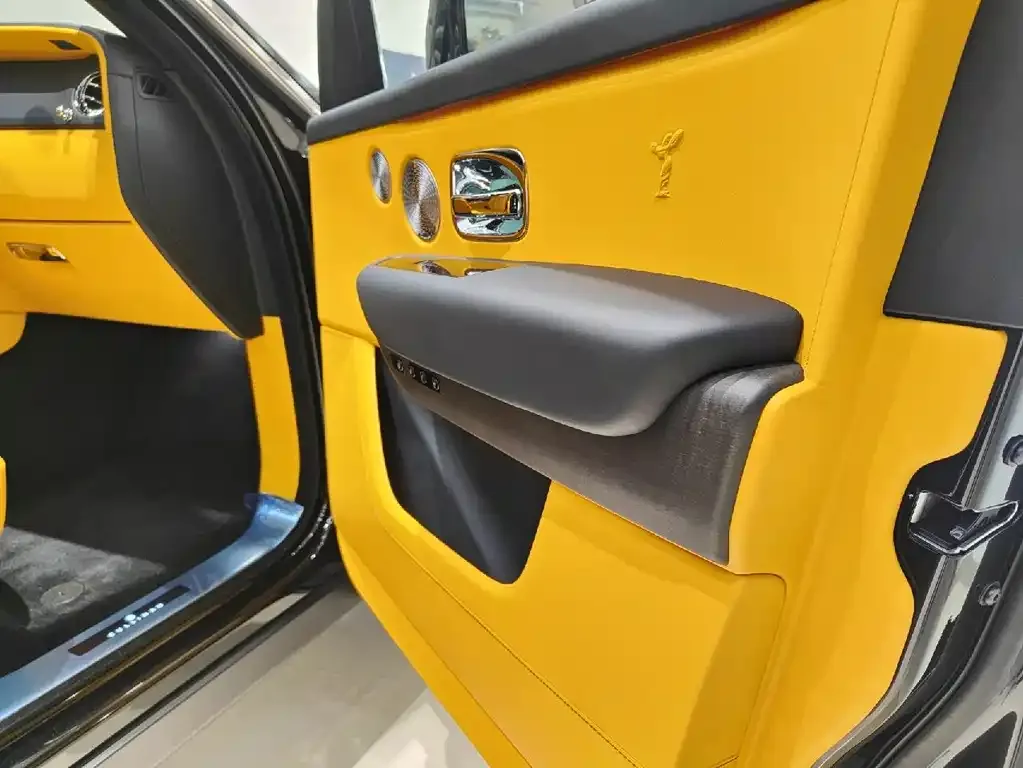 Rolls-Royce Cullinan 2021 из CN, фото 2