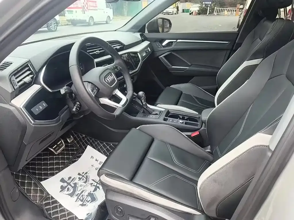 Audi Q3 2024 из CN, фото 6