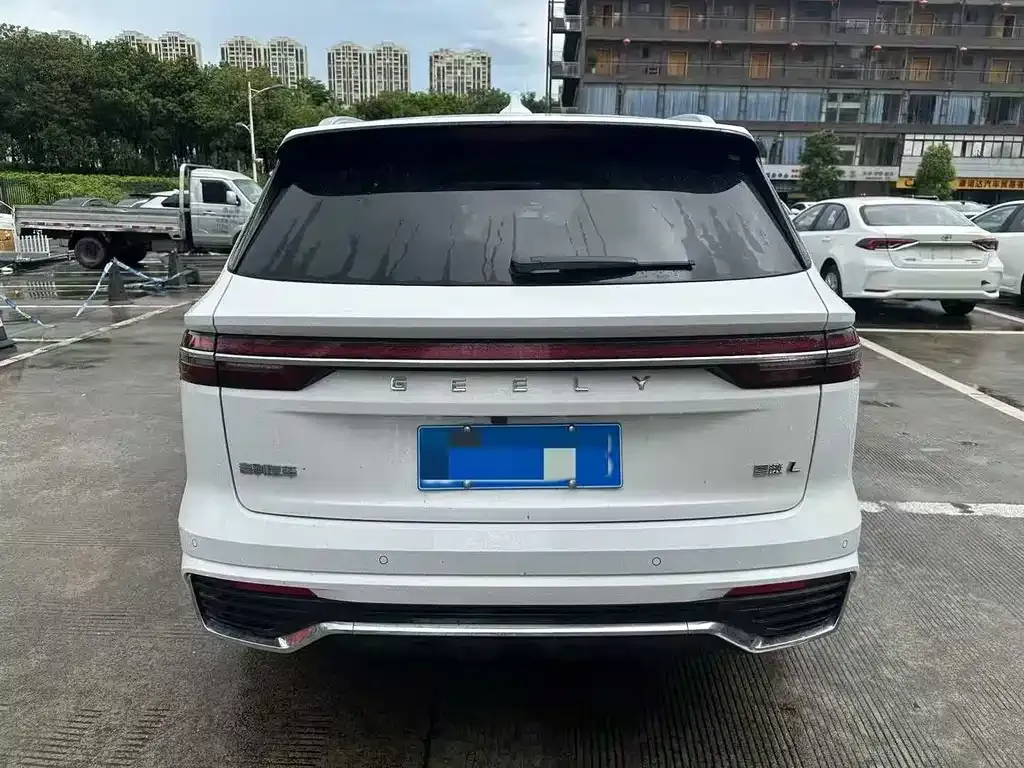 Geely Xingyue L — фото 4