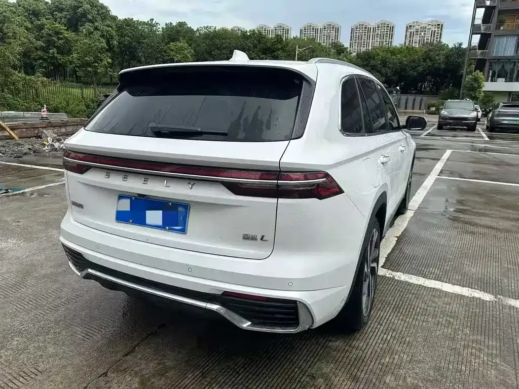 Geely Xingyue L — фото 8