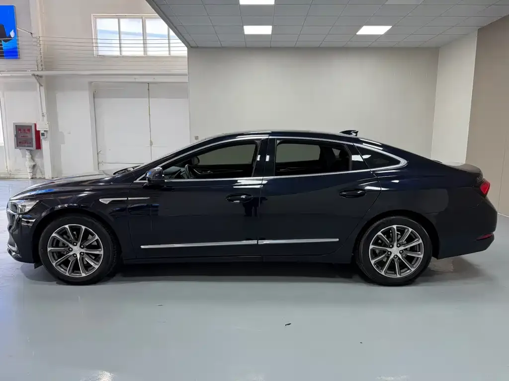 Buick LaCrosse 2022 из CN, фото 3