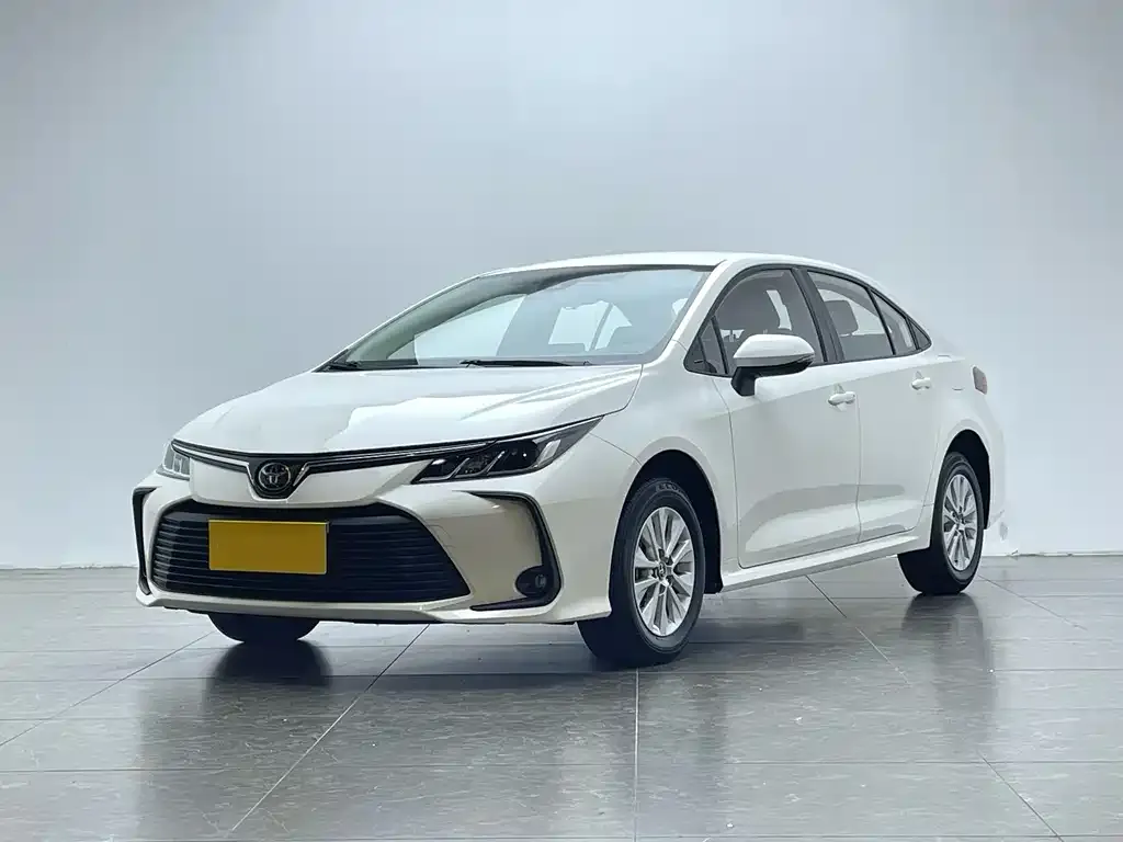 Toyota Corolla 2022 из CN, фото 1