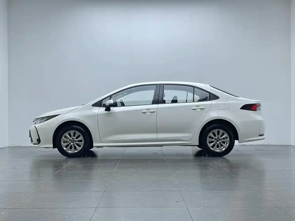 Toyota Corolla 2022 из CN, фото 4