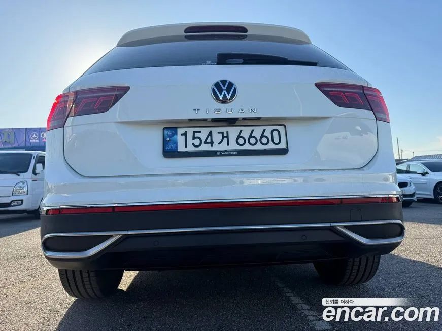 Volkswagen Tiguan — фото 2