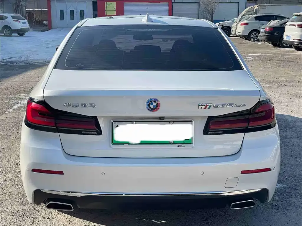 BMW 5 Series New Energy — фото 9