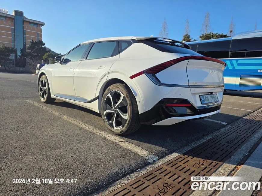 Kia EV6 2023 из KR, фото 6