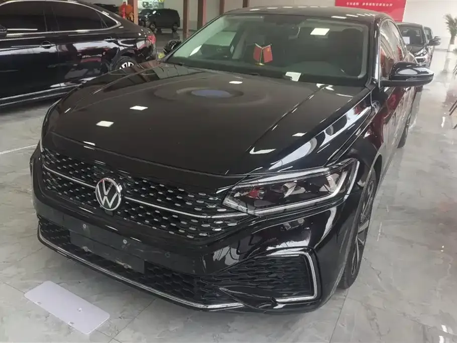 Volkswagen Passat 2022 из CN, фото 1