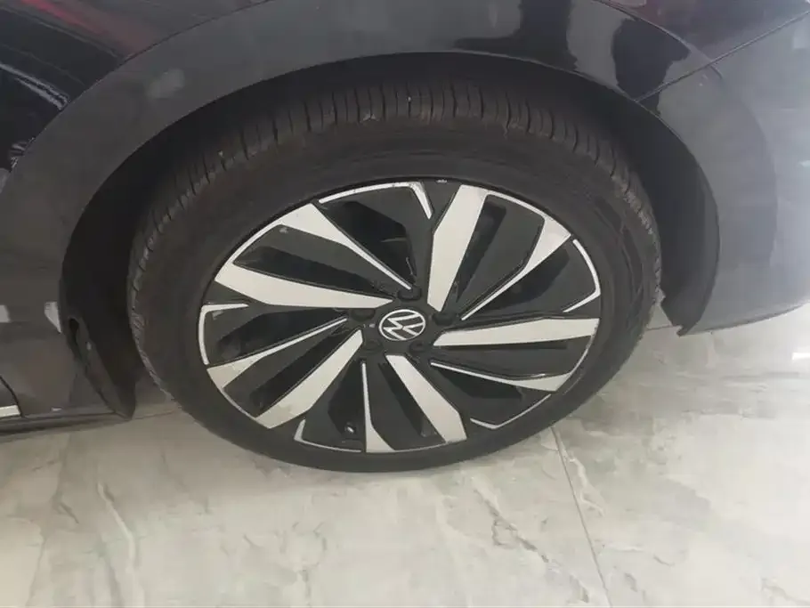 Volkswagen Passat 2022 из CN, фото 4