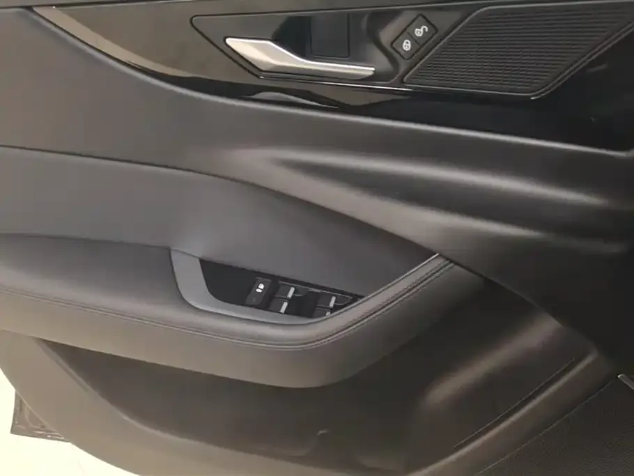 Jaguar XEL 2021 из CN, фото 2