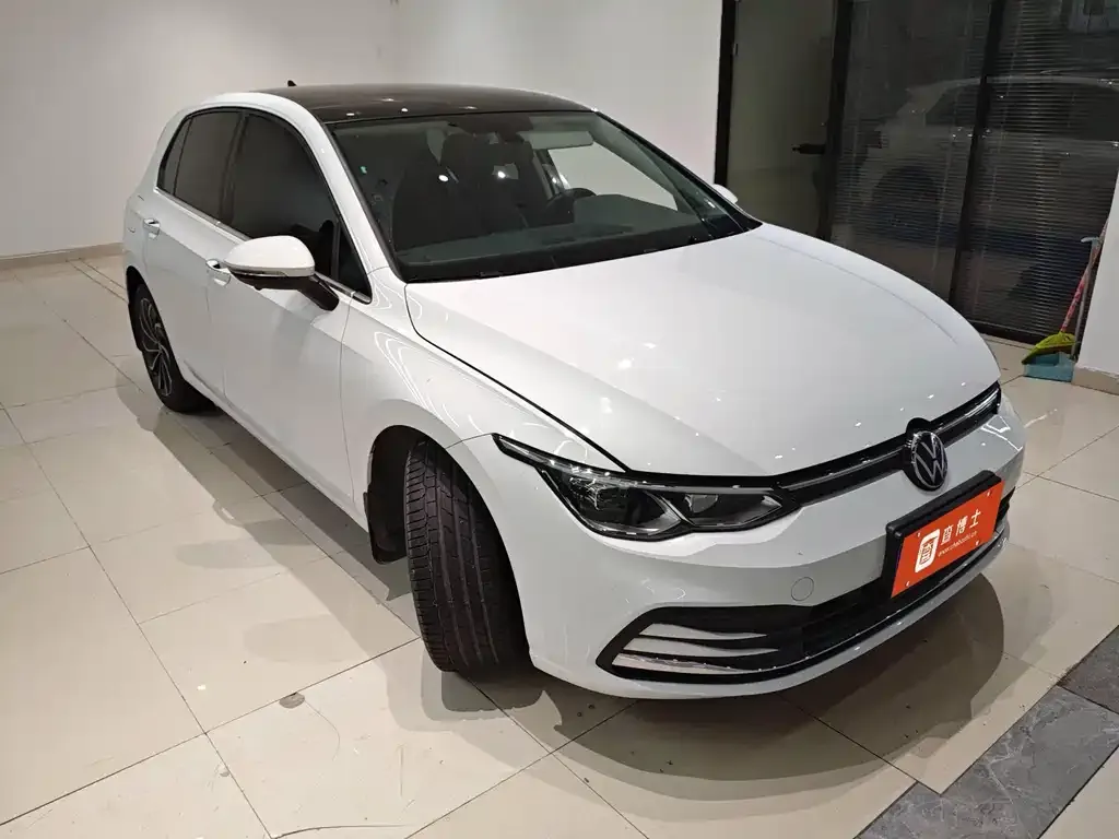 Volkswagen Golf 2024 из CN, фото 7