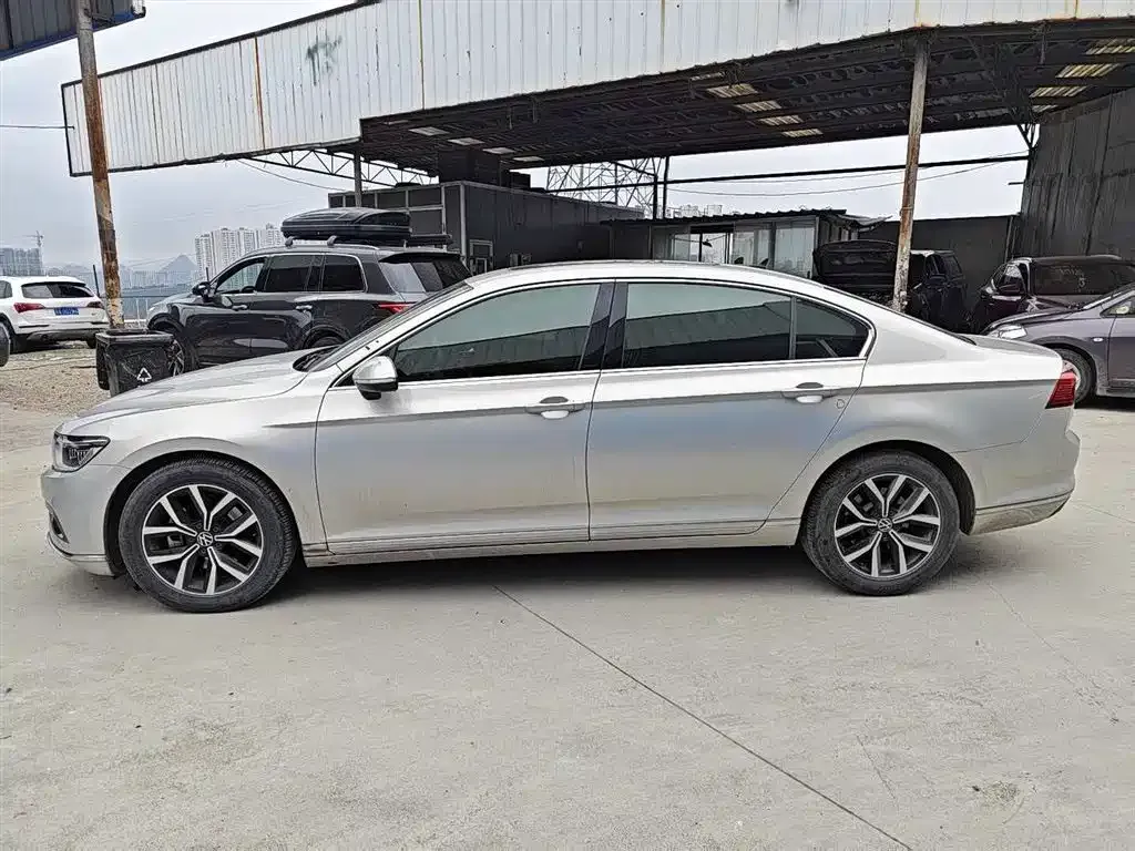 Volkswagen Magotan 2021 из CN, фото 4