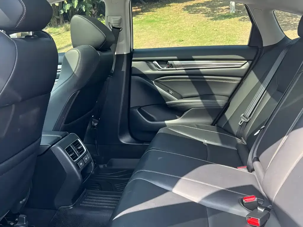 Honda Accord 2022 из CN, фото 4