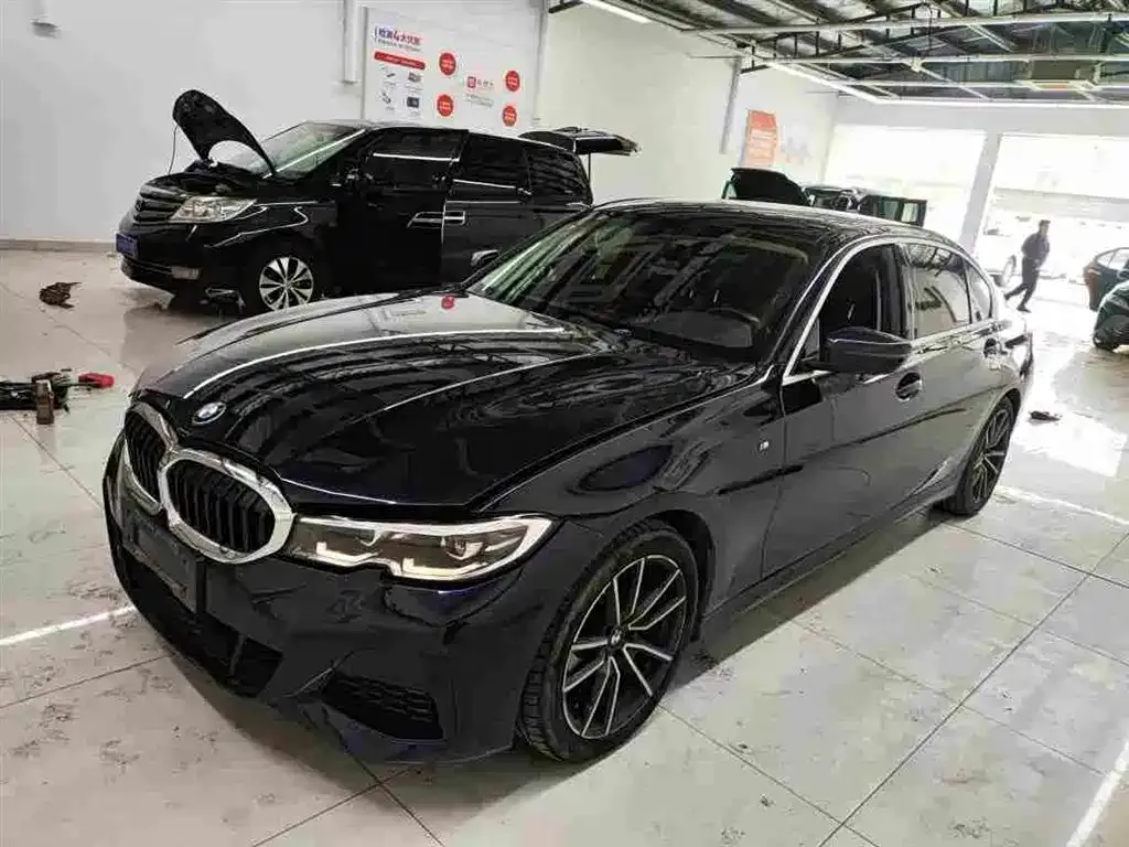 BMW 3 Series — фото 1